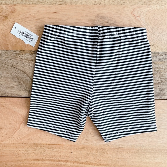 🧸 SALE! (5/$15, 8/$22, 12/$30) Old Navy Shorts 5T Unisex biker shorts kids - Picture 4 of 6